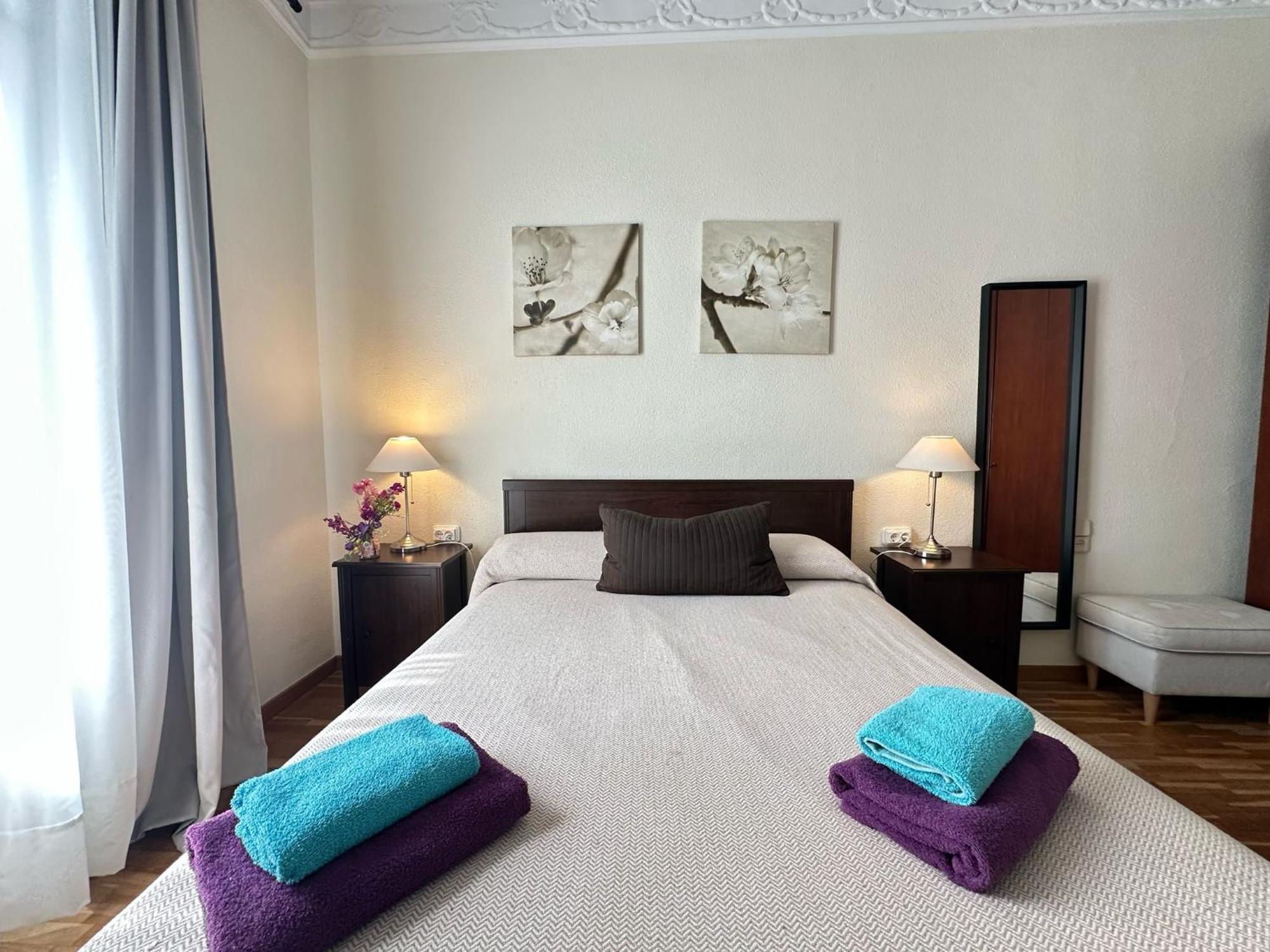 Rooms Aribau Barcelona Exteriör bild